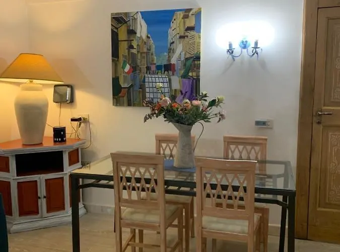 Bella Mbriana Πανσιόν 3*