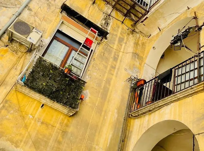 Bella Mbriana Πανσιόν