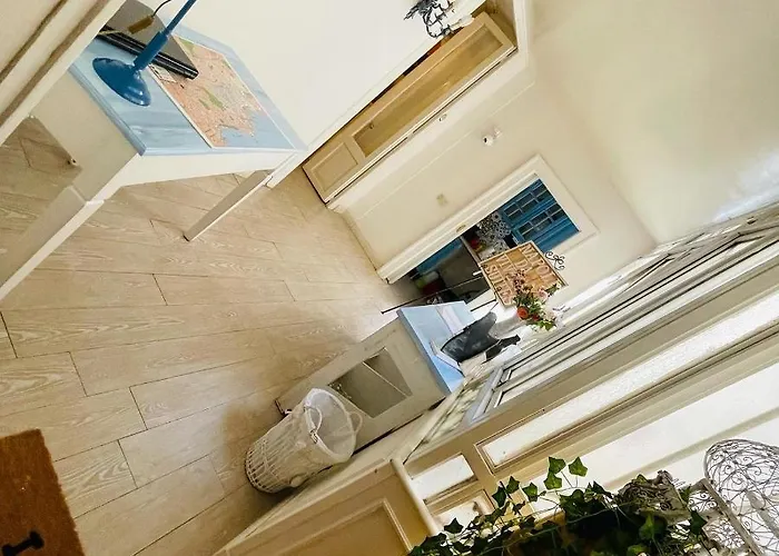 Bella Mbriana Νάπολη